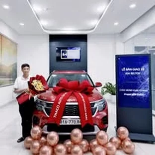 Hoạt động tư vấn và giao xe Kia tại Gia Lai 1